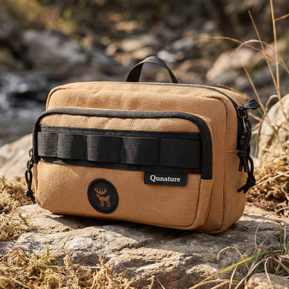 Qunature ショルダーバッグ 2WAY 約2.5L 撥水 耐裂 ダブルファスナー サブバッグ