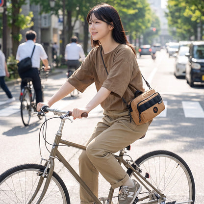Qunature ショルダーバッグ 2WAY 約2.5L 撥水 耐裂 ダブルファスナー サブバッグ